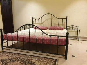 Road Iron bed