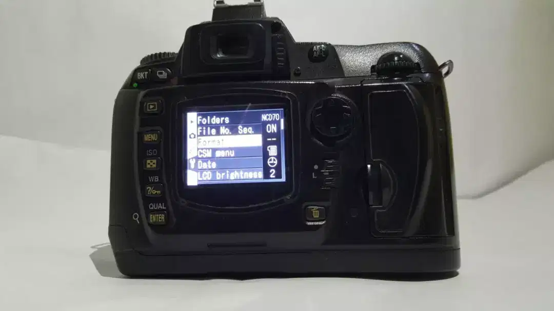 Nikon D 70 DSLR with 70-210 Lens