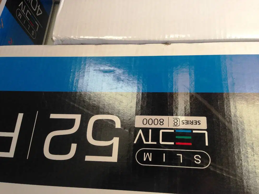 Samsung 52 Inch Smart WIFI UHD LED
